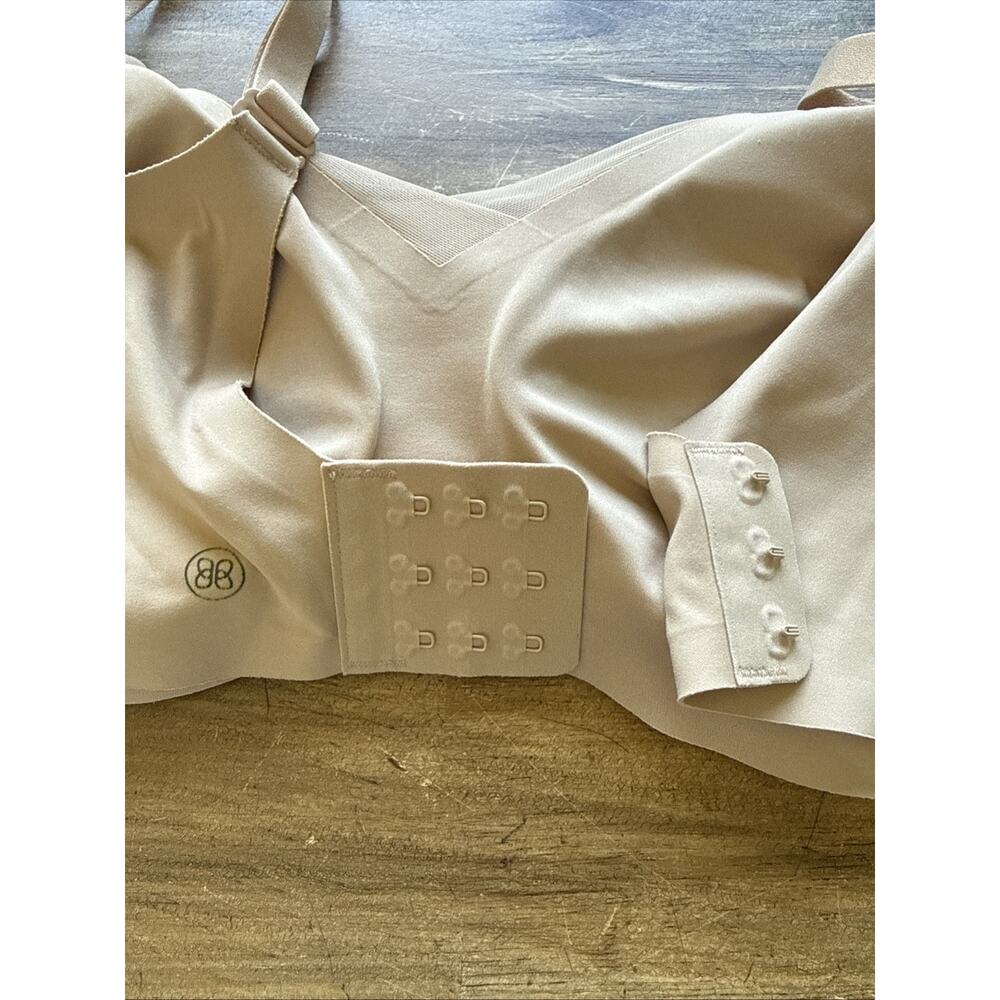Honeylove Crossover V Neck Bra L Nude Sand Beige Wireless Padded Support EUC - Picture 4 of 5